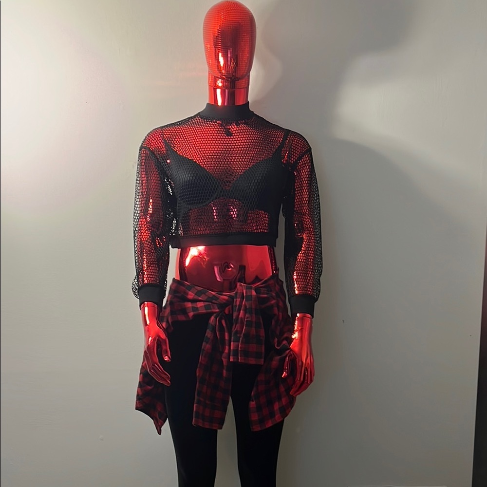 Black Mesh Crop Top with Hollister Velvet Black Leggings